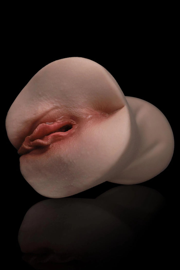 Lisa: 2.05LB Full Silicone Most Realistic Fake Pussy