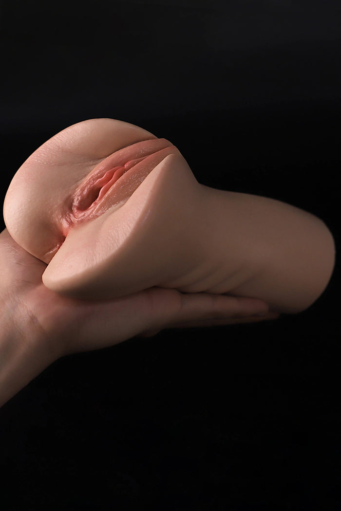 Molly: 1.5LB Portable Silicone Fake Pussy Toy
